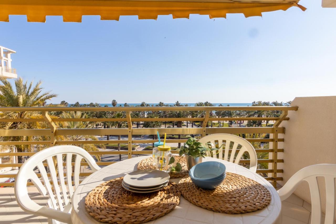 Novelty Con Vistas Al Mar Διαμέρισμα Σαλού Εξωτερικό φωτογραφία